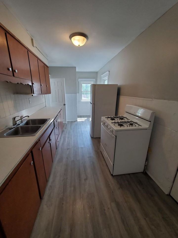 2315 67th St. (3 Unit) - Photo 3 of 12