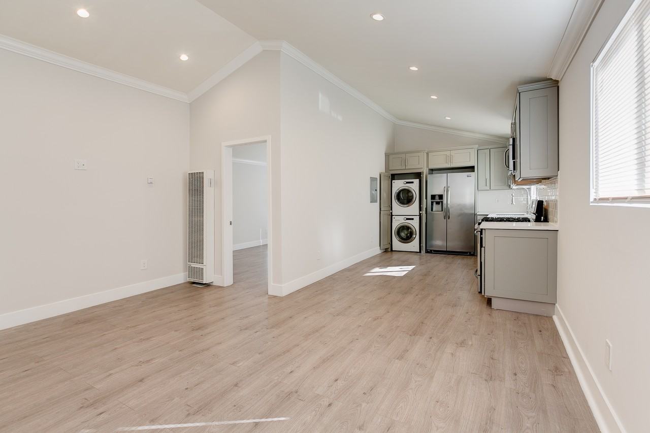 3244 Chapman Street #1/2 - Photo 3 of 10