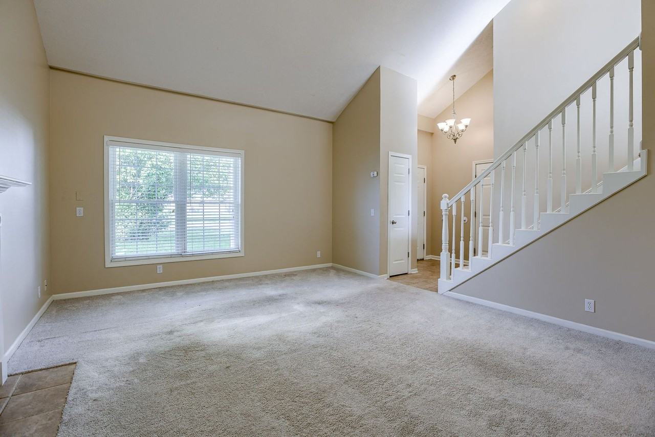 2227 Logan Dr - Photo 3 of 24