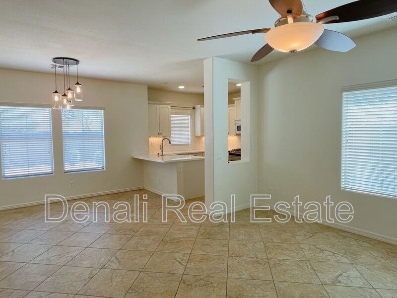 3979 E Melinda Dr - Photo 7 of 35