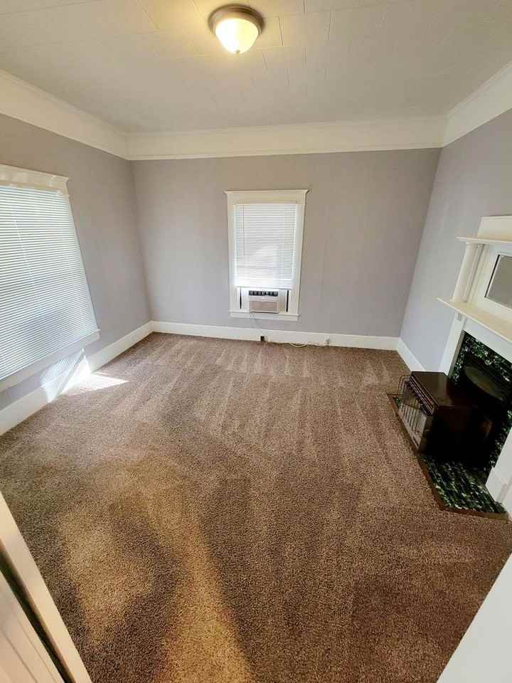 633 Tucker St - Photo 7 of 9