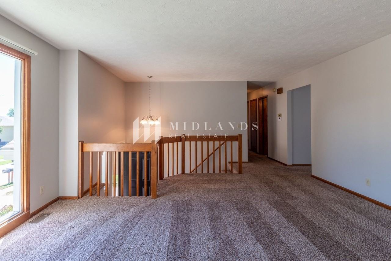 14420 S 34th Ave - Photo 4 of 19