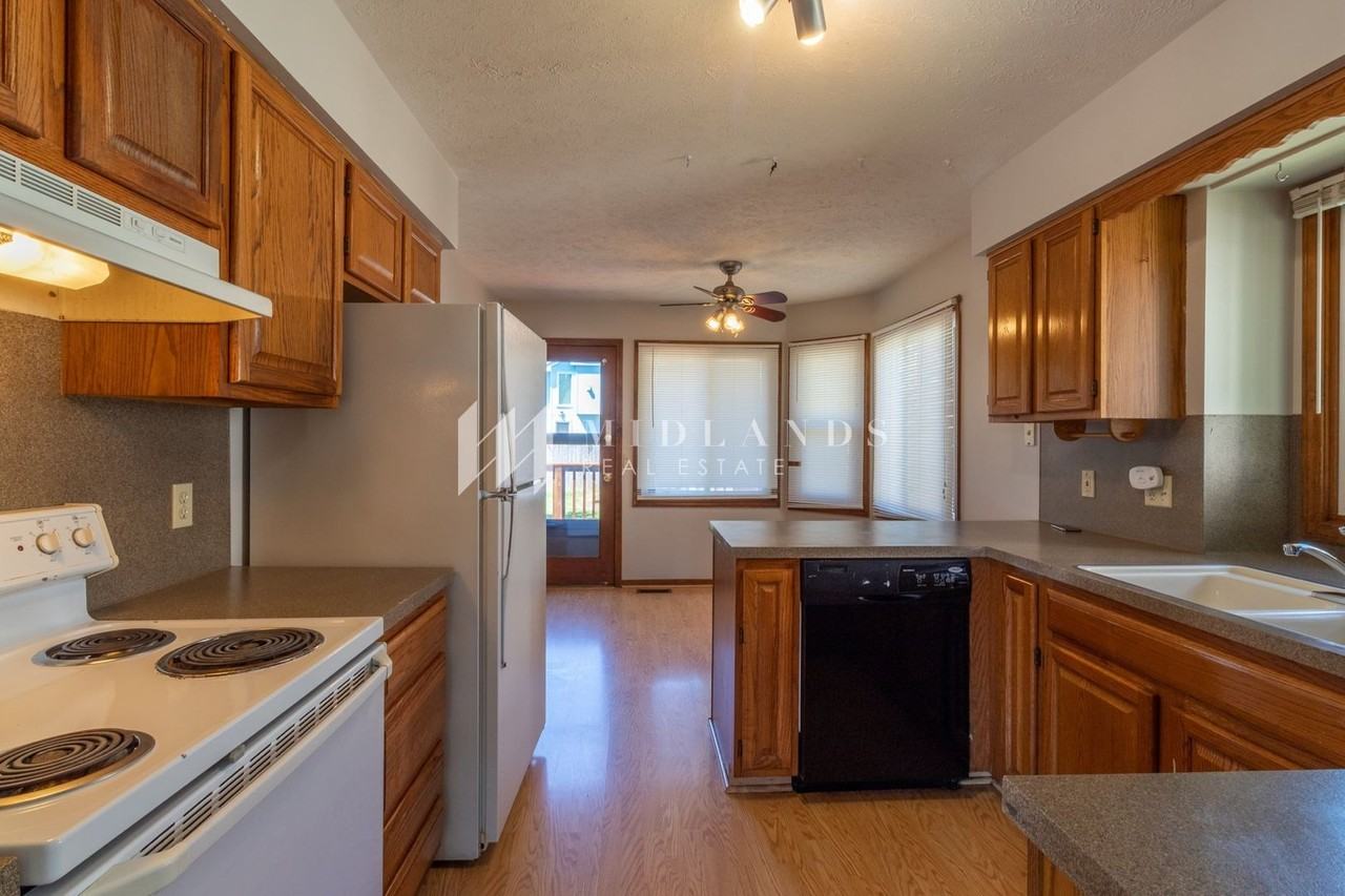 14420 S 34th Ave - Photo 5 of 19
