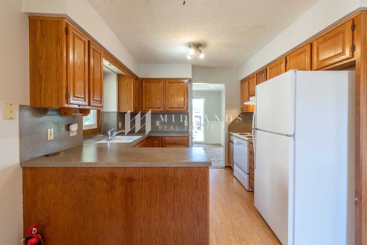14420 S 34th Ave - Photo 6 of 19