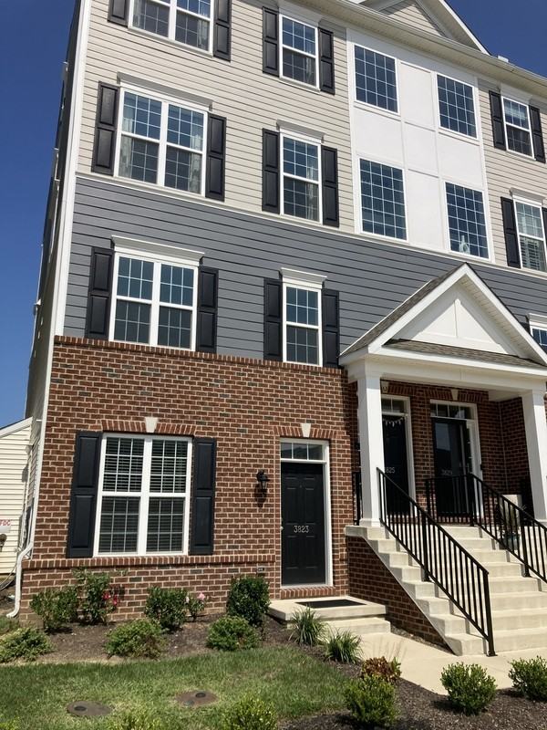 3823 Green St - Photo 2 of 21