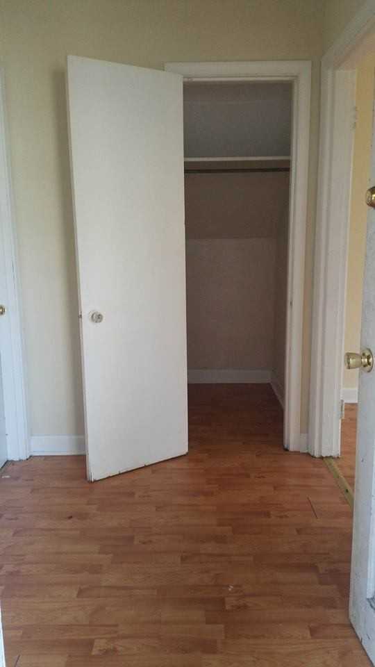 1309 Monsview Pl - Photo 2 of 10