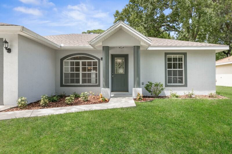 884 Winchester Street - Photo 6 of 43