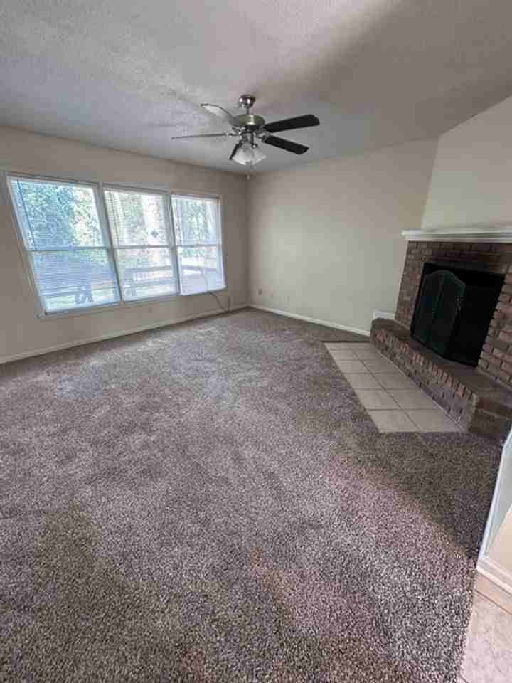 120 Lester Rd - Photo 2 of 15