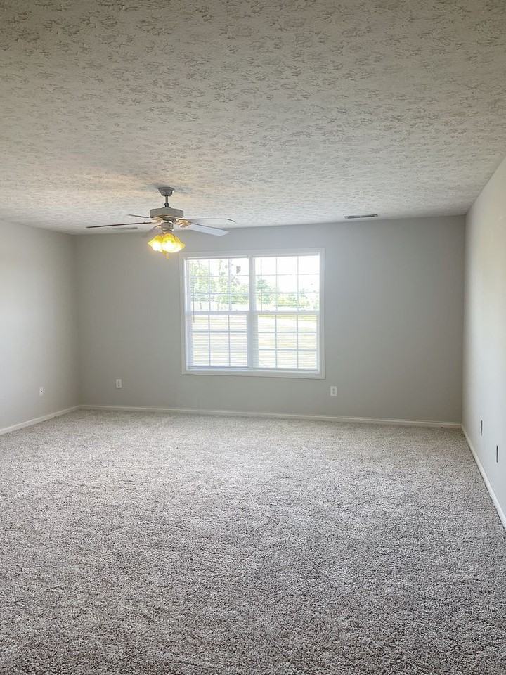 McFadin Station Apartments - Photo 5 of 11