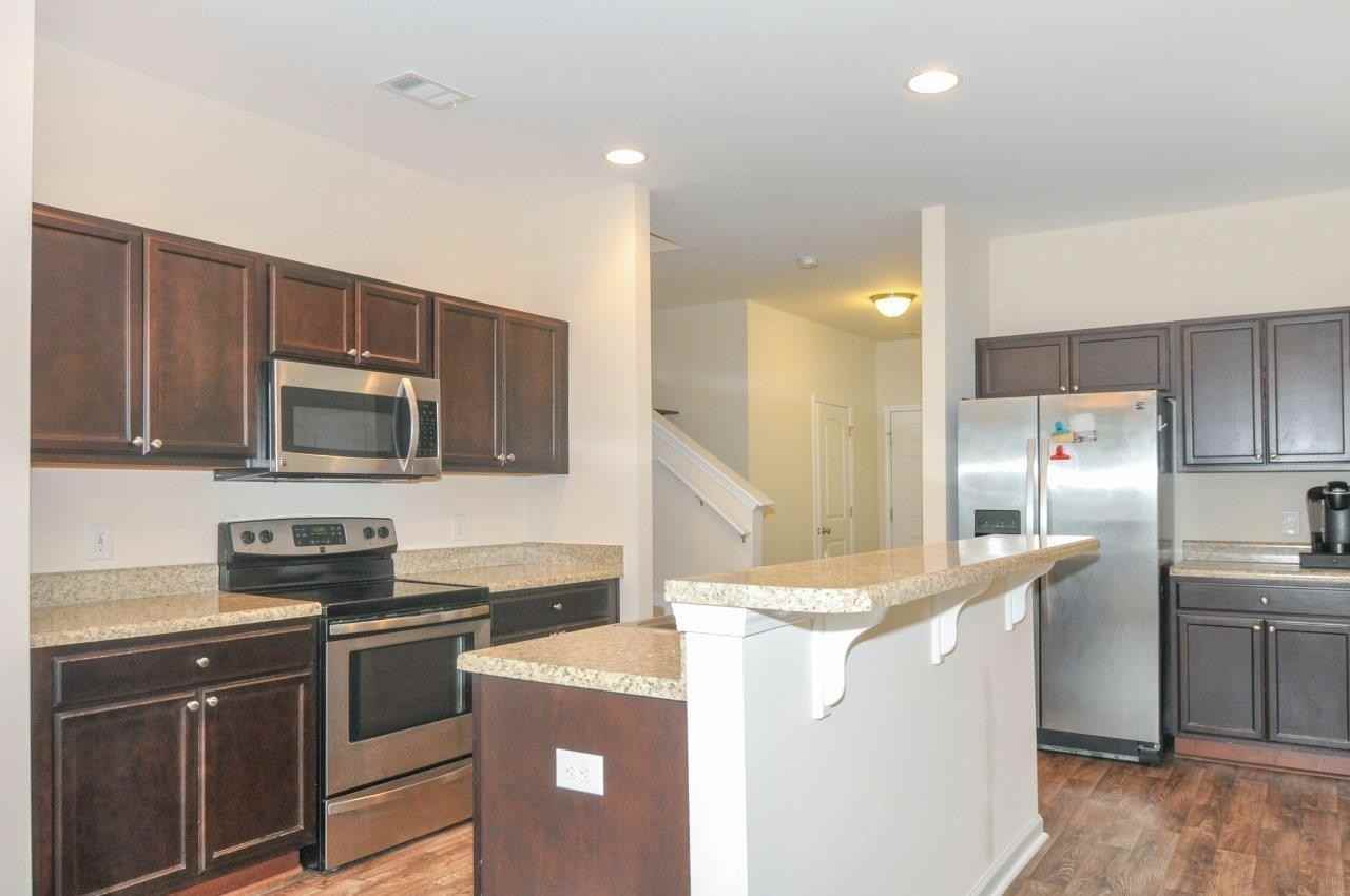 305 Cantle Dr - Photo 5 of 16