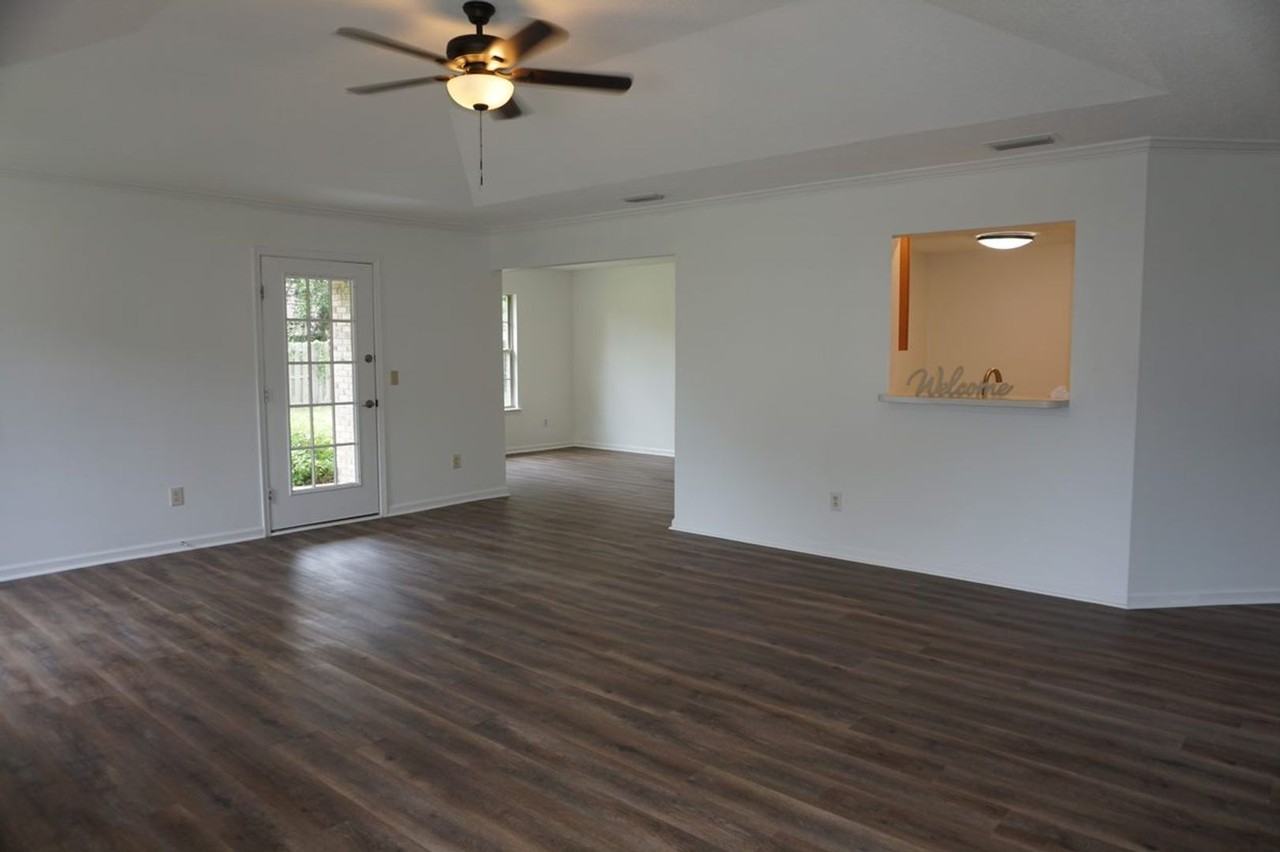 1724 Pecky Cypress Ln - Photo 3 of 22