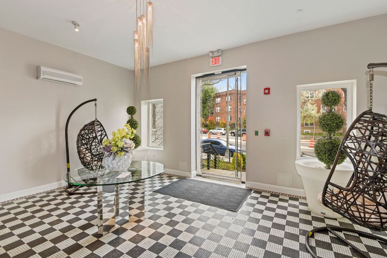 329 Rhode Island Ave Ne #103 - Photo 4 of 29