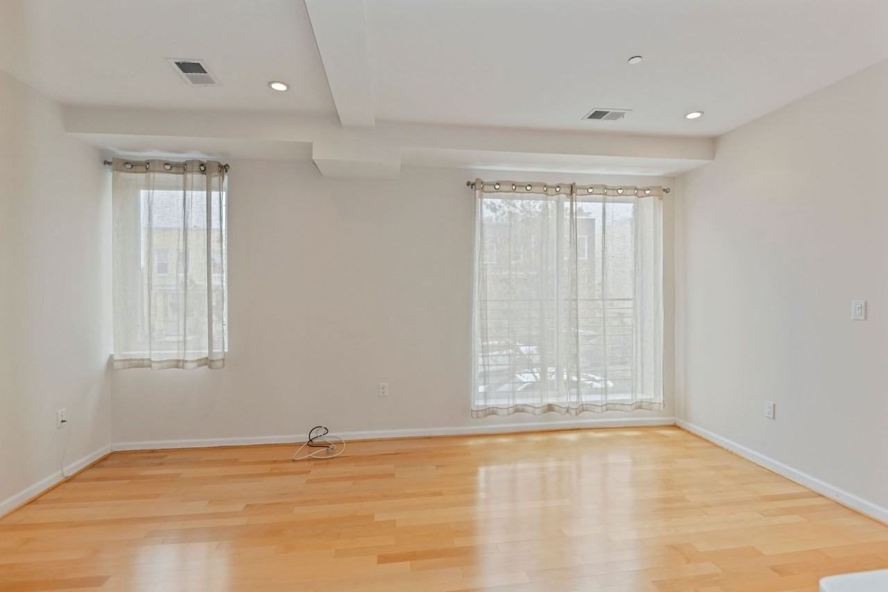 329 Rhode Island Ave Ne #103 - Photo 6 of 29