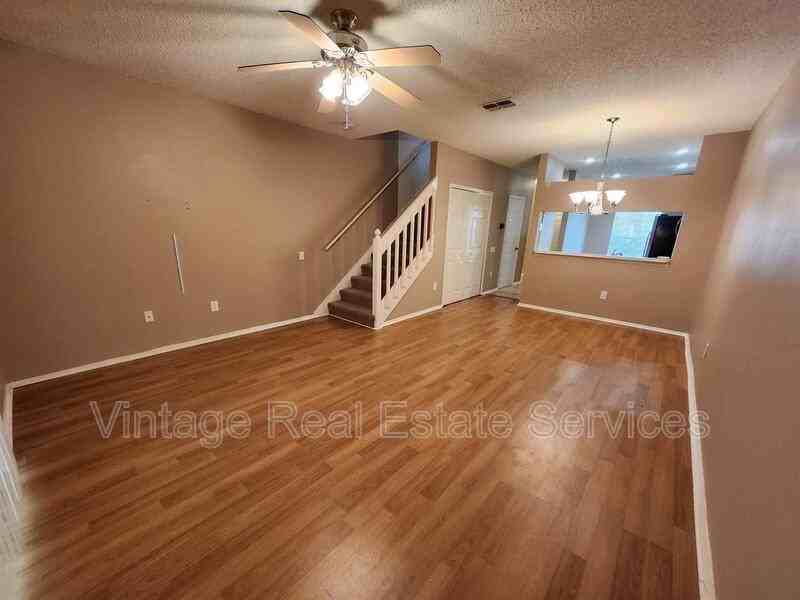 8620 Hunters Key Circle - Photo 3 of 12