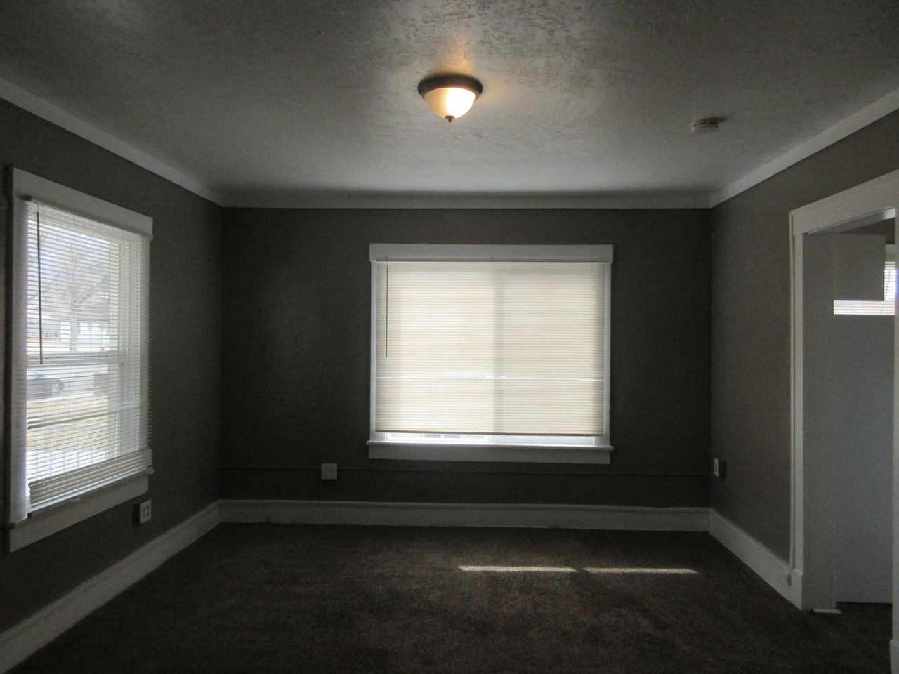 431 N 300 W - Photo 2 of 15