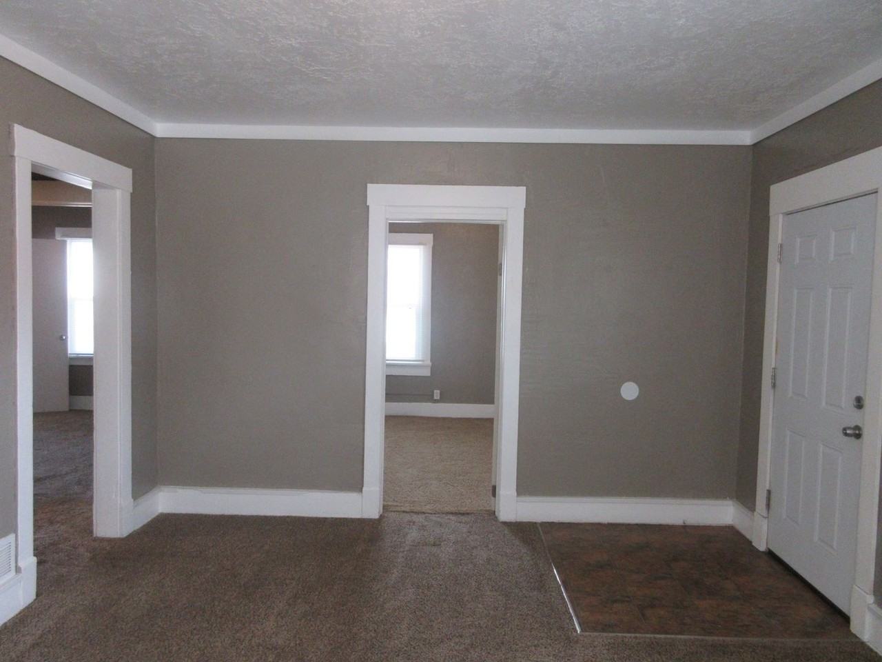 431 N 300 W - Photo 3 of 15