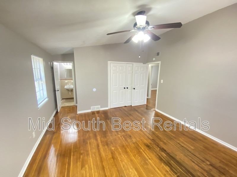 3082 Bluffdale St - Photo 2 of 10