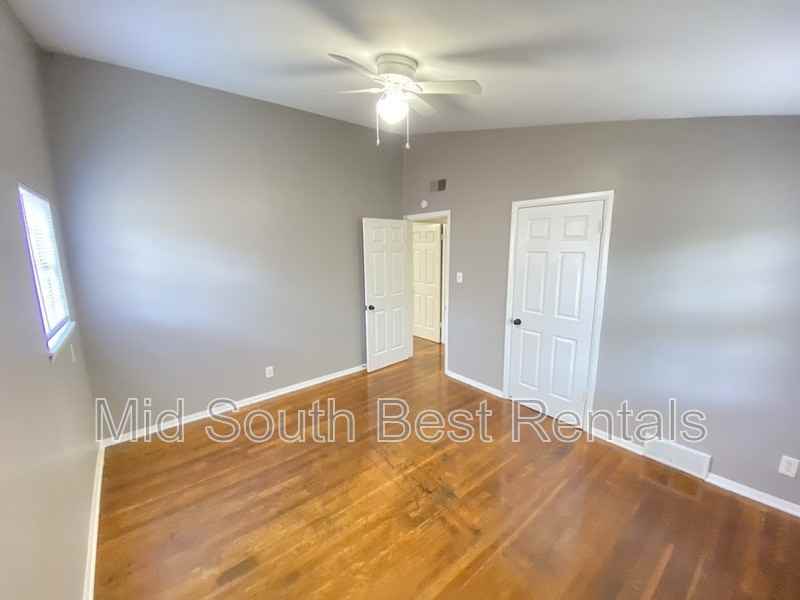 3082 Bluffdale St - Photo 6 of 10