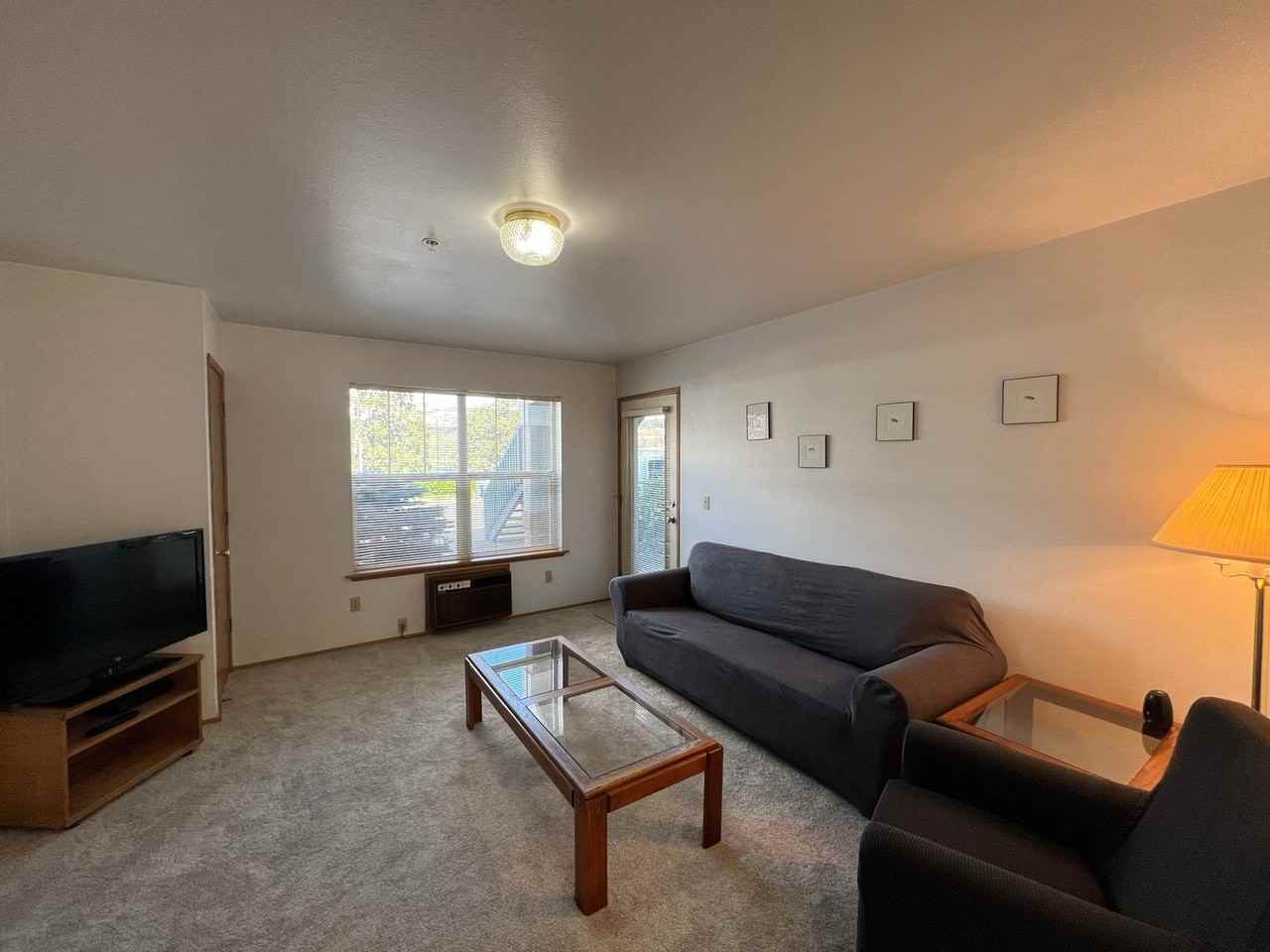 714 Cascade Ave - Photo 4 of 20
