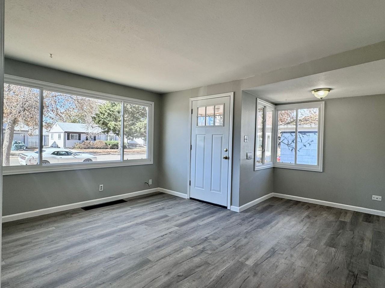 914 Galena St - Photo 3 of 25