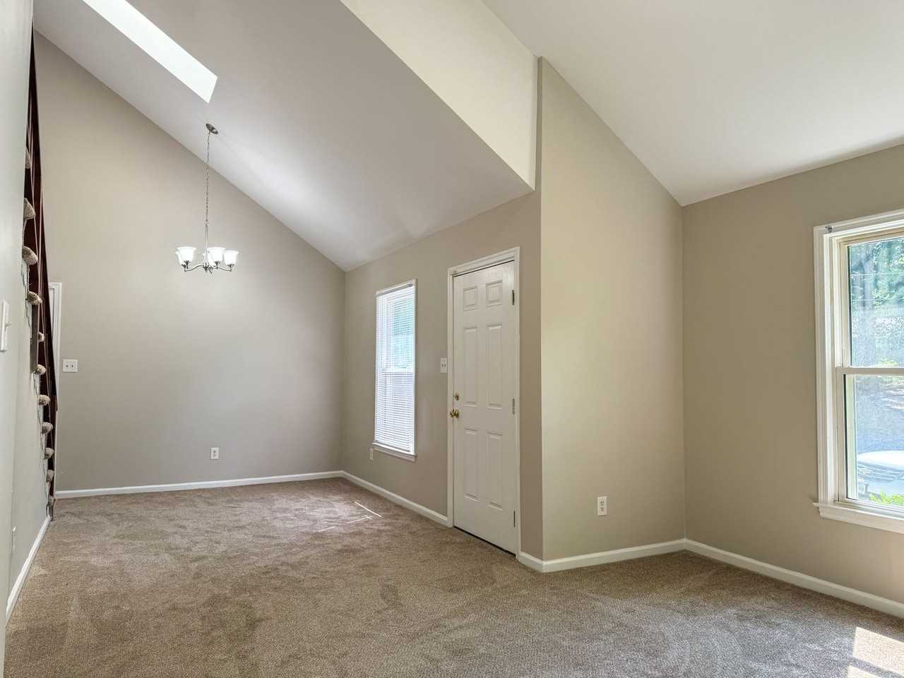 7313 John Elizabeth Pl - Photo 2 of 21