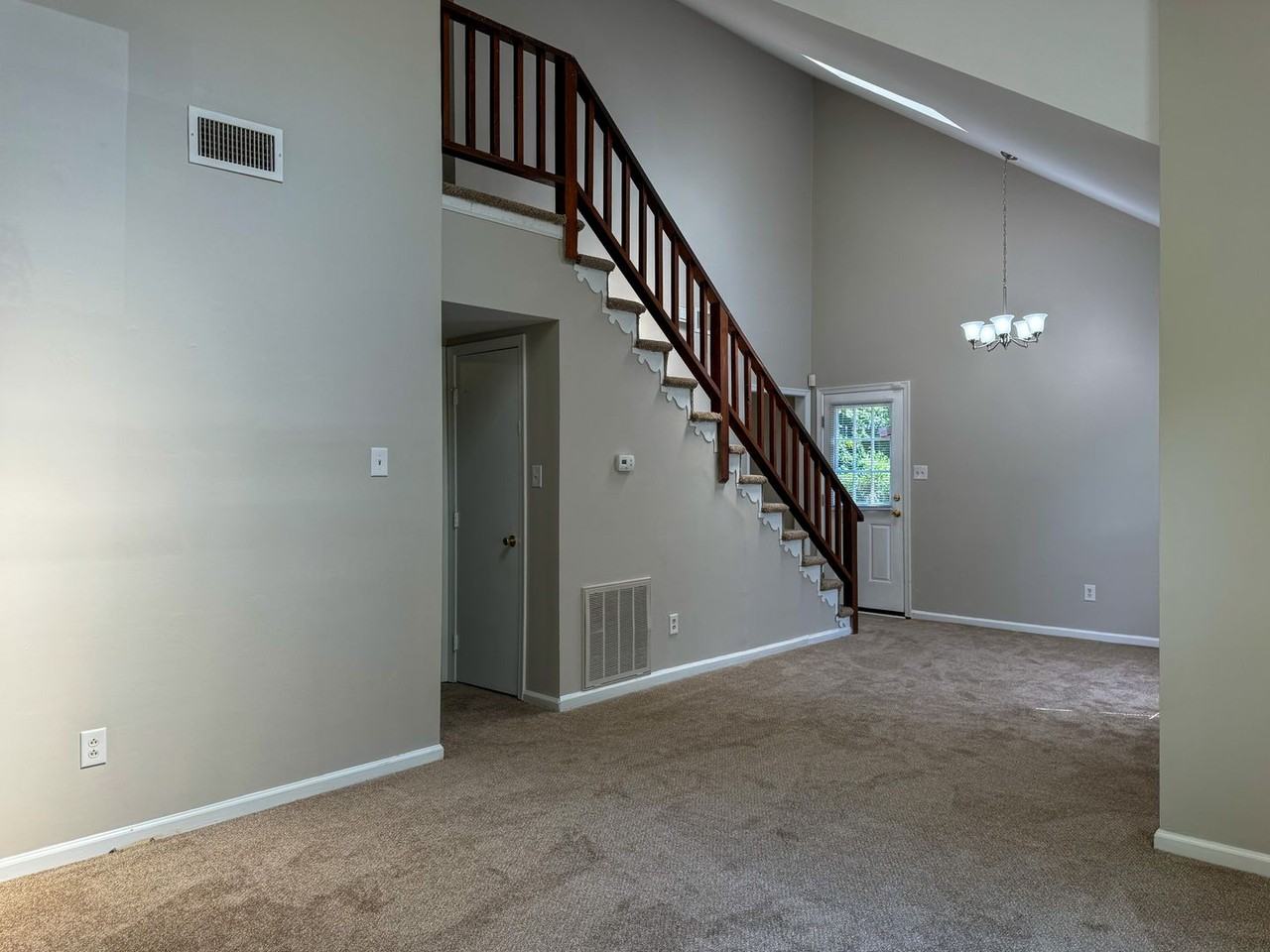 7313 John Elizabeth Pl - Photo 3 of 21