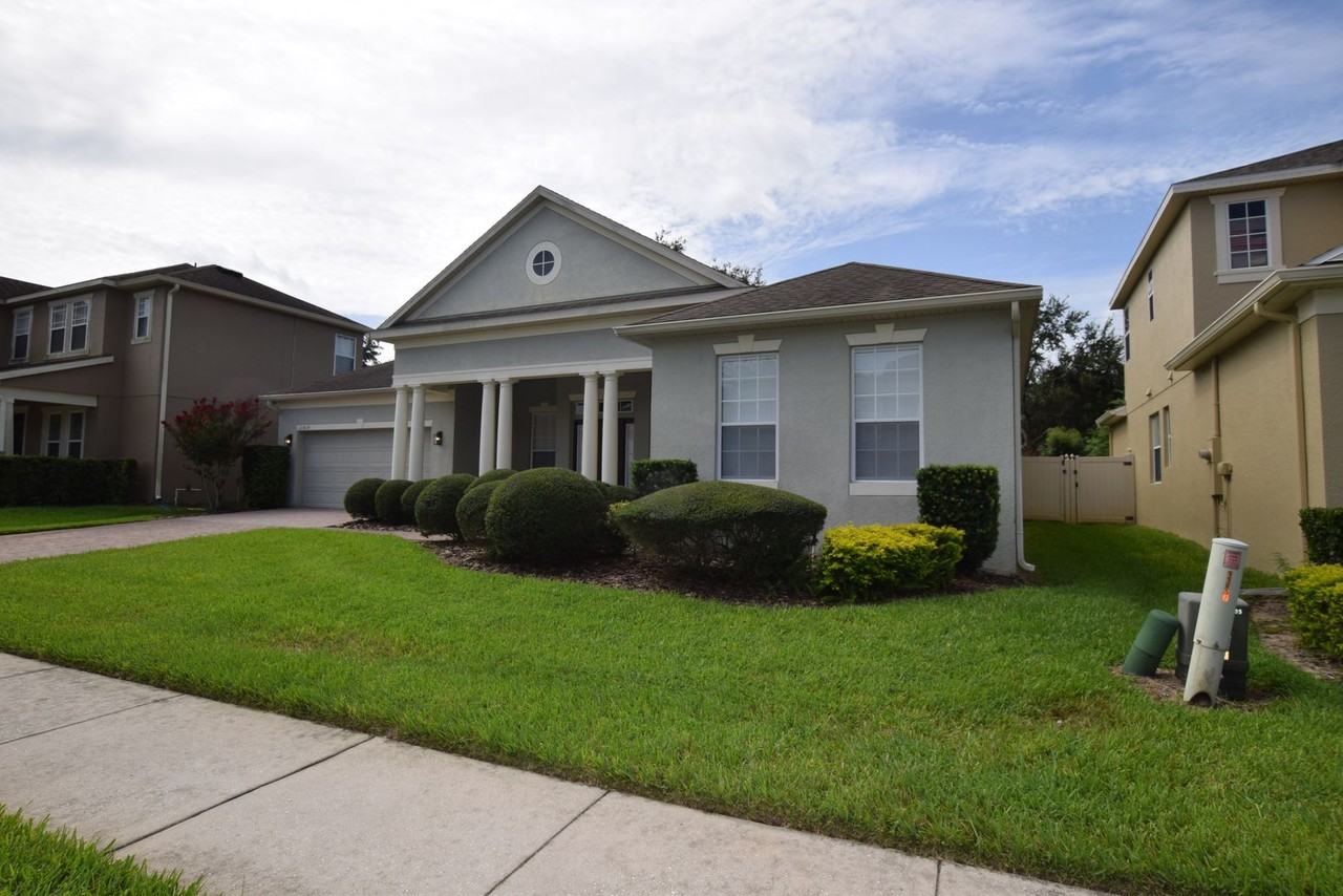 11919 Sheltering Pine Drive - Photo 2 of 48