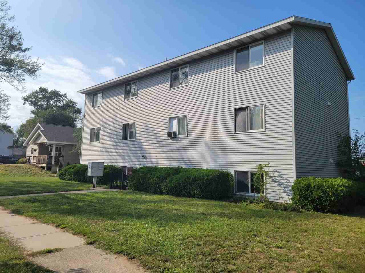 1319 Columbus - Photo 2 of 14