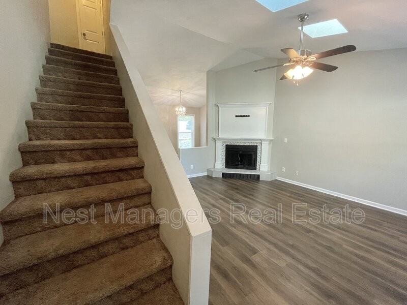 820A Anarine Rd - Photo 3 of 23