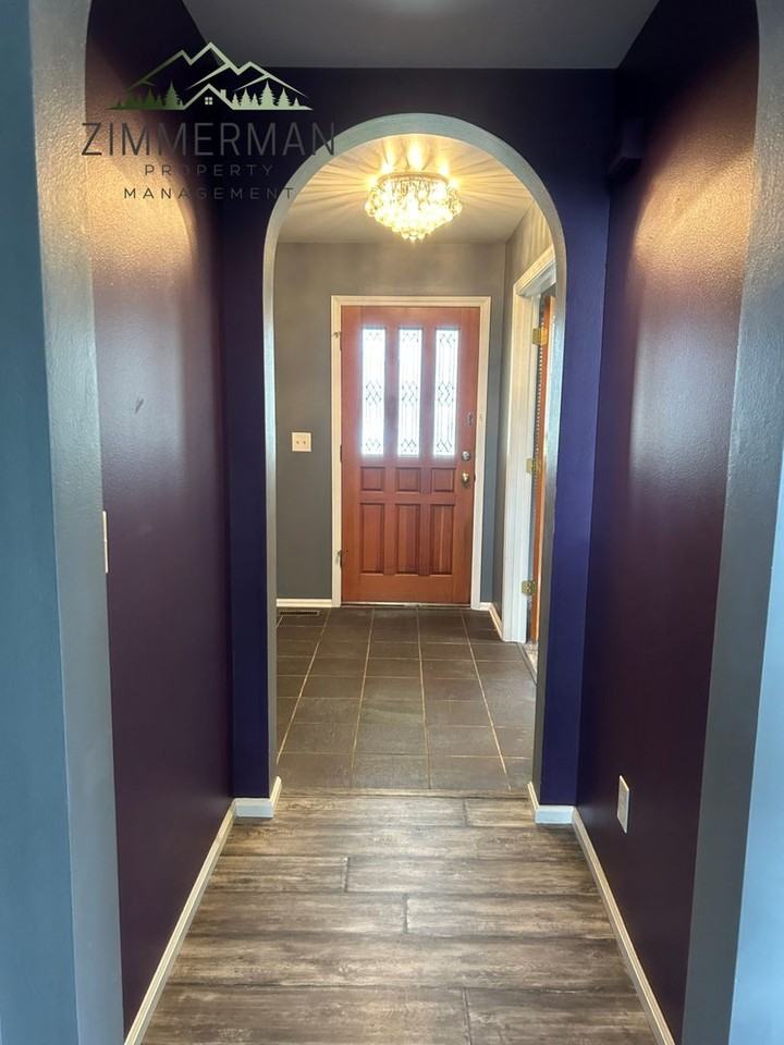 1820 Ridgley Blvd - Photo 3 of 25