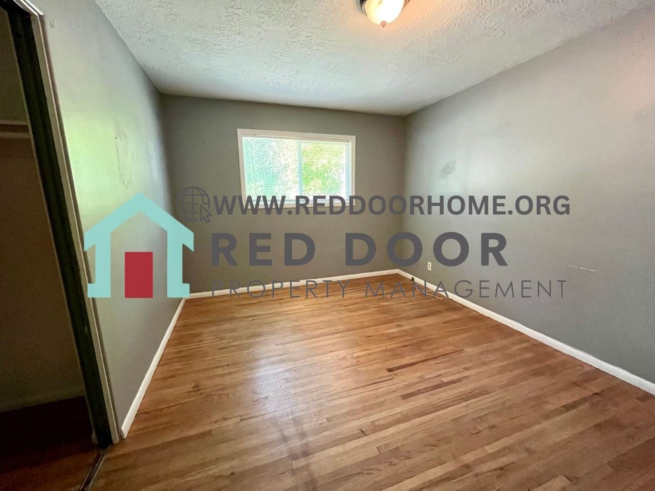 Duplex - Eric Crawford - Photo 3 of 7