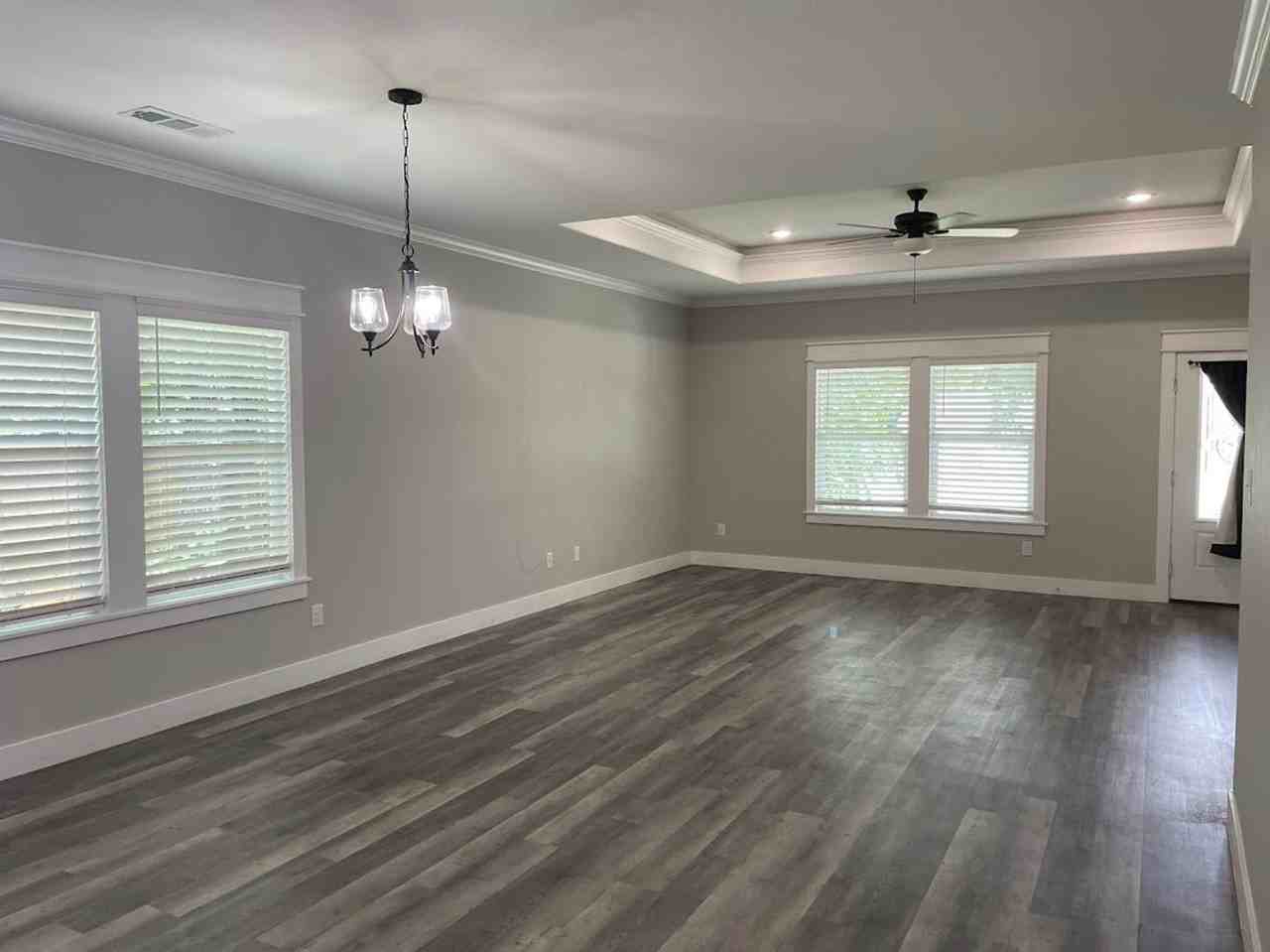 3808 E Berry St - Photo 3 of 41