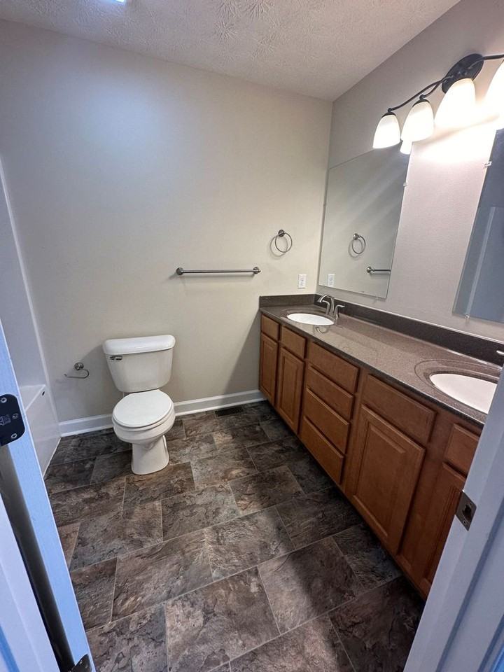 173 Cedar Point Ln - Photo 6 of 9