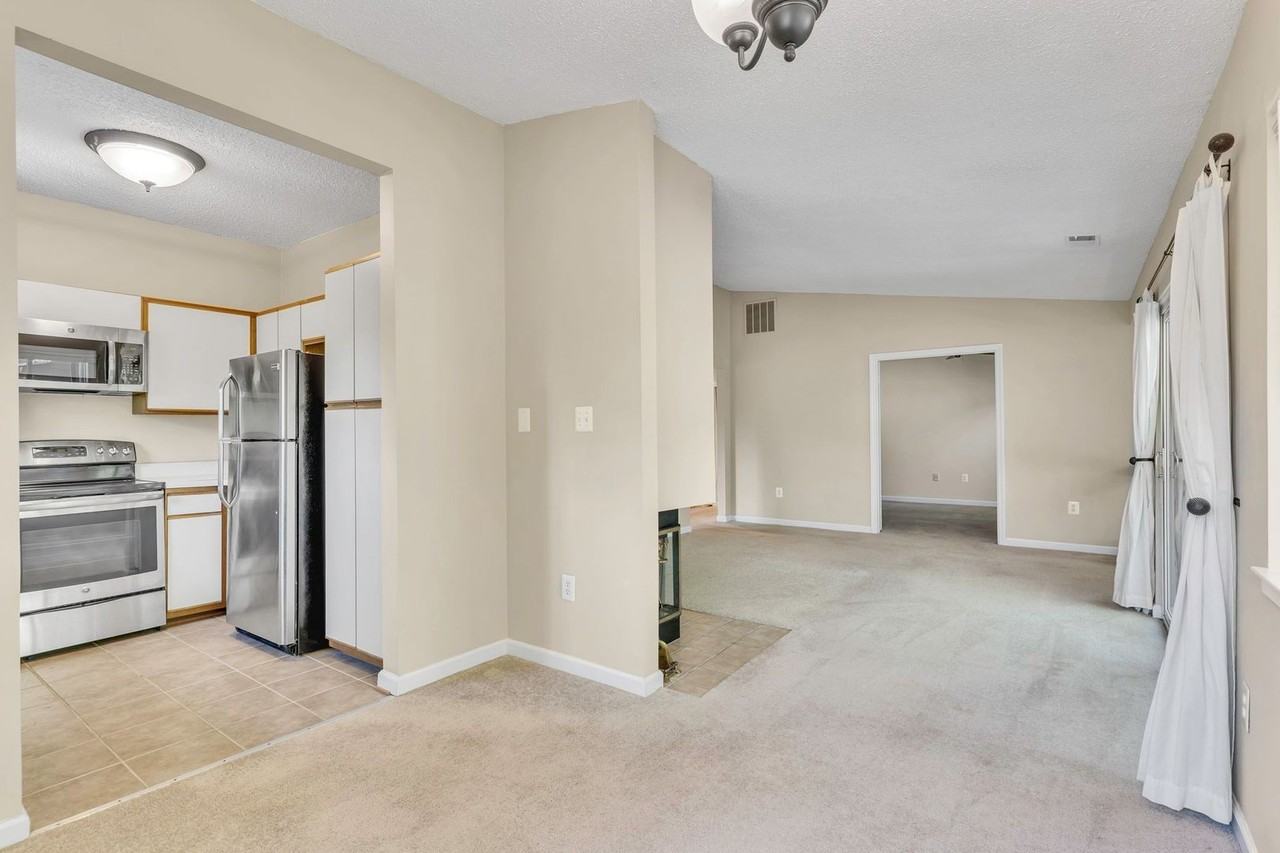 11041 Villaridge Ct #B - Photo 3 of 38