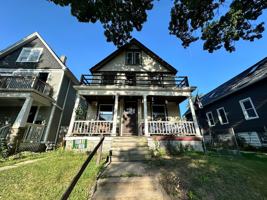 featured image of 3015 N Pierce St