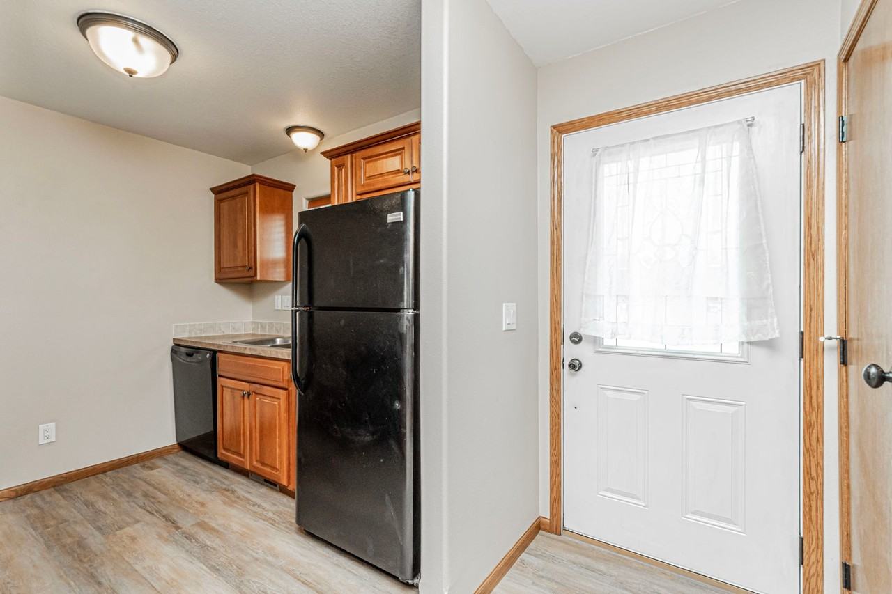 516 Jerry Dr #D - Photo 6 of 30