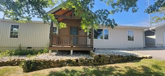 330 Hillcrest Dr - Photo 1 of 1