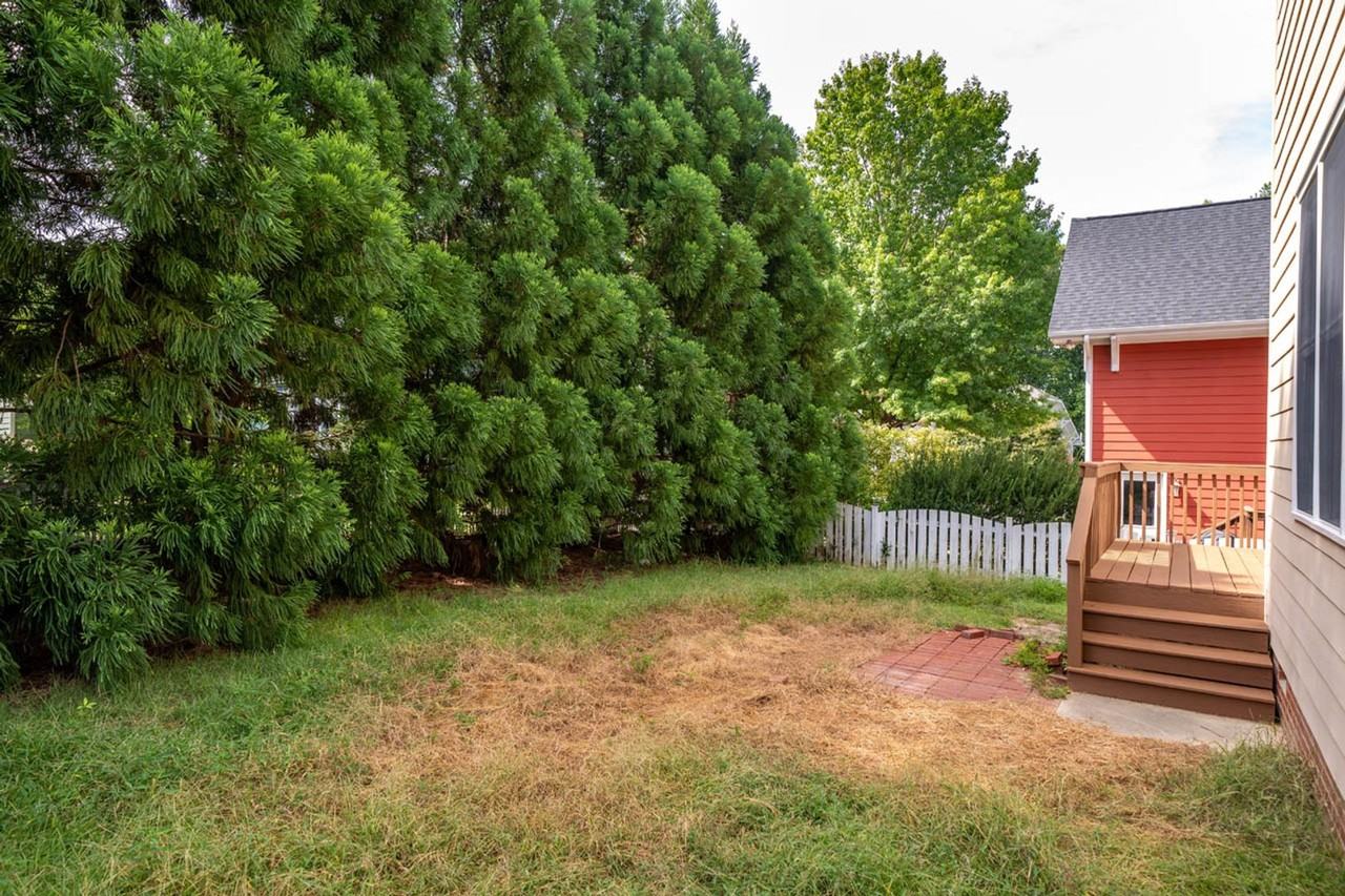 102 Lanewood Way - Photo 6 of 41