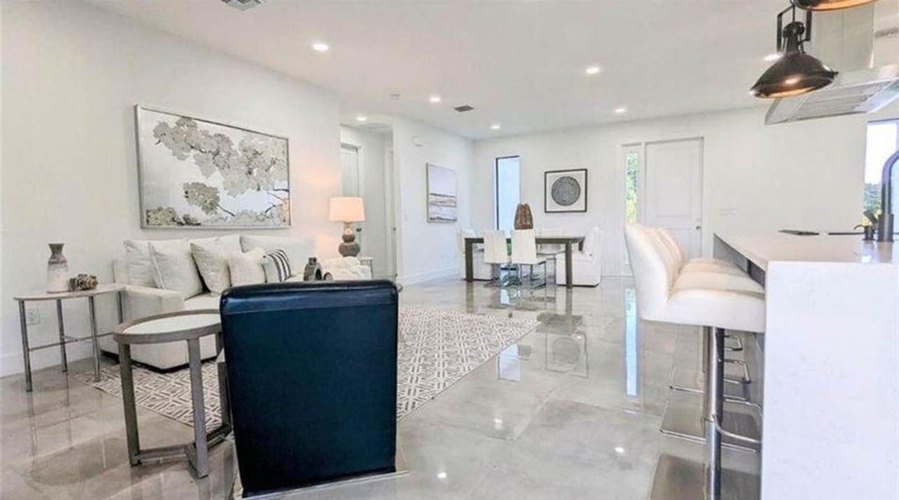 1491 N Mangonia Cir - Photo 3 of 18