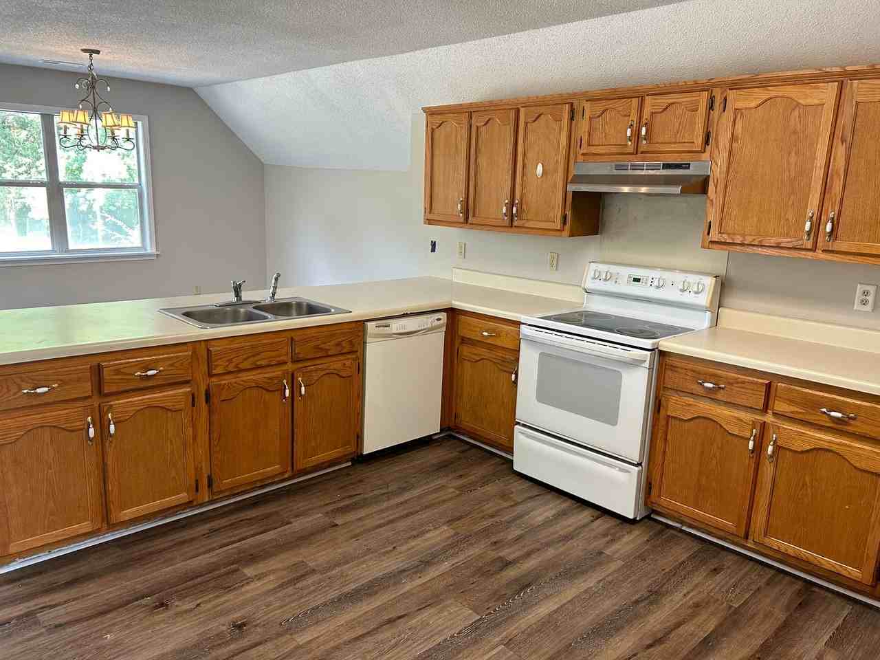 256 Campground Dr - Photo 3 of 15