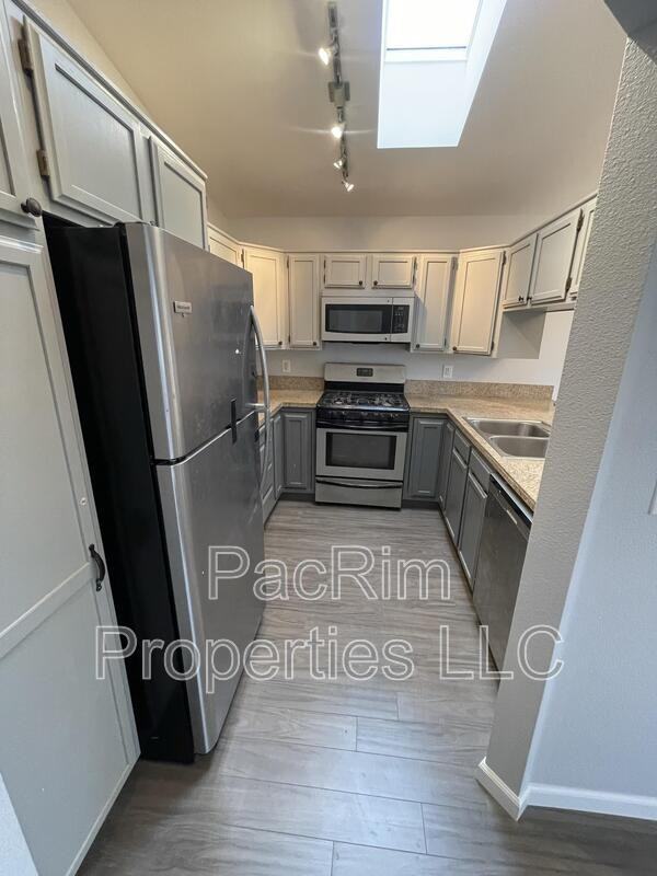 1960 Commodore Dr #1 - Photo 6 of 13