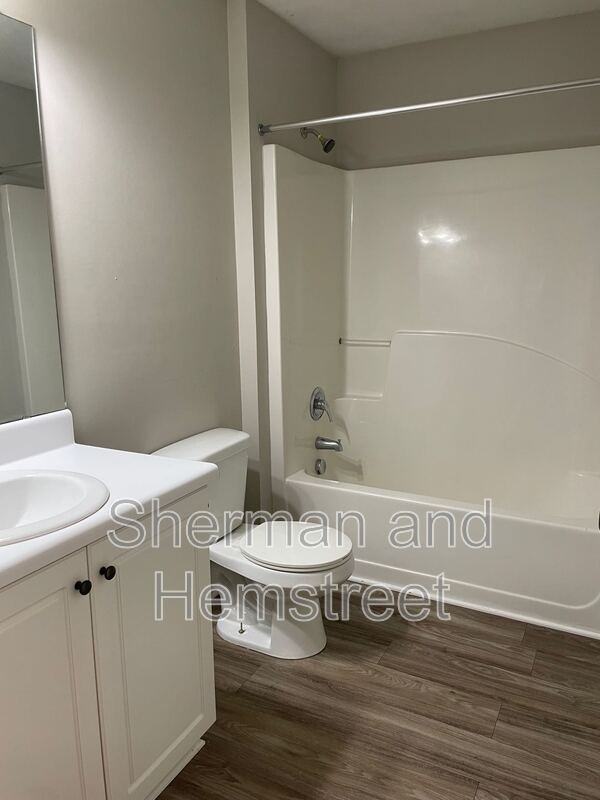 3800 London Ct #3800-203 - Photo 6 of 10