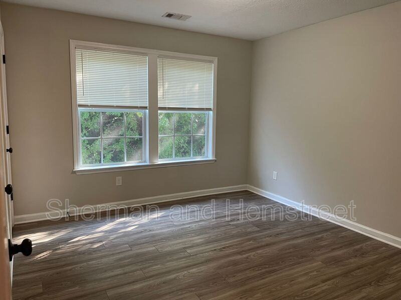 3800 London Ct #3800-203 - Photo 7 of 10