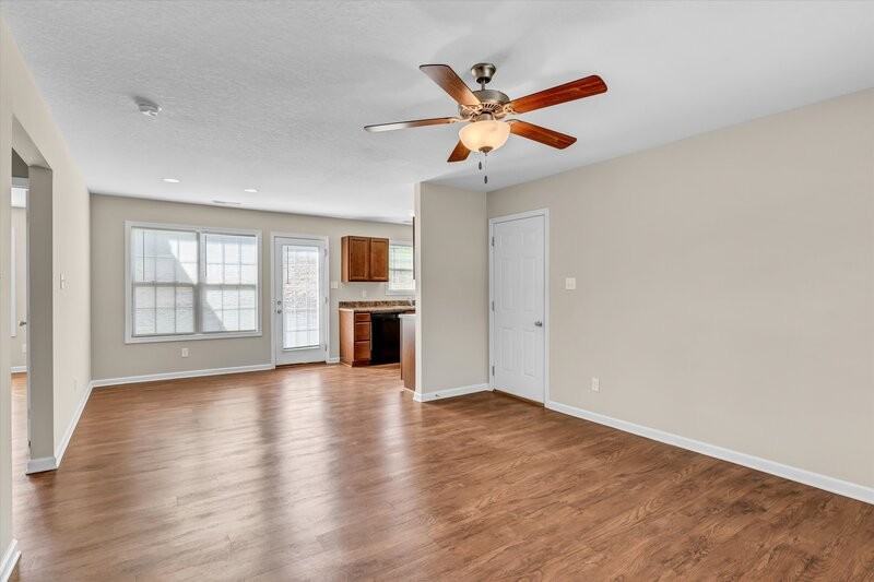 521 S Old Sevierville Pike - Photo 3 of 17