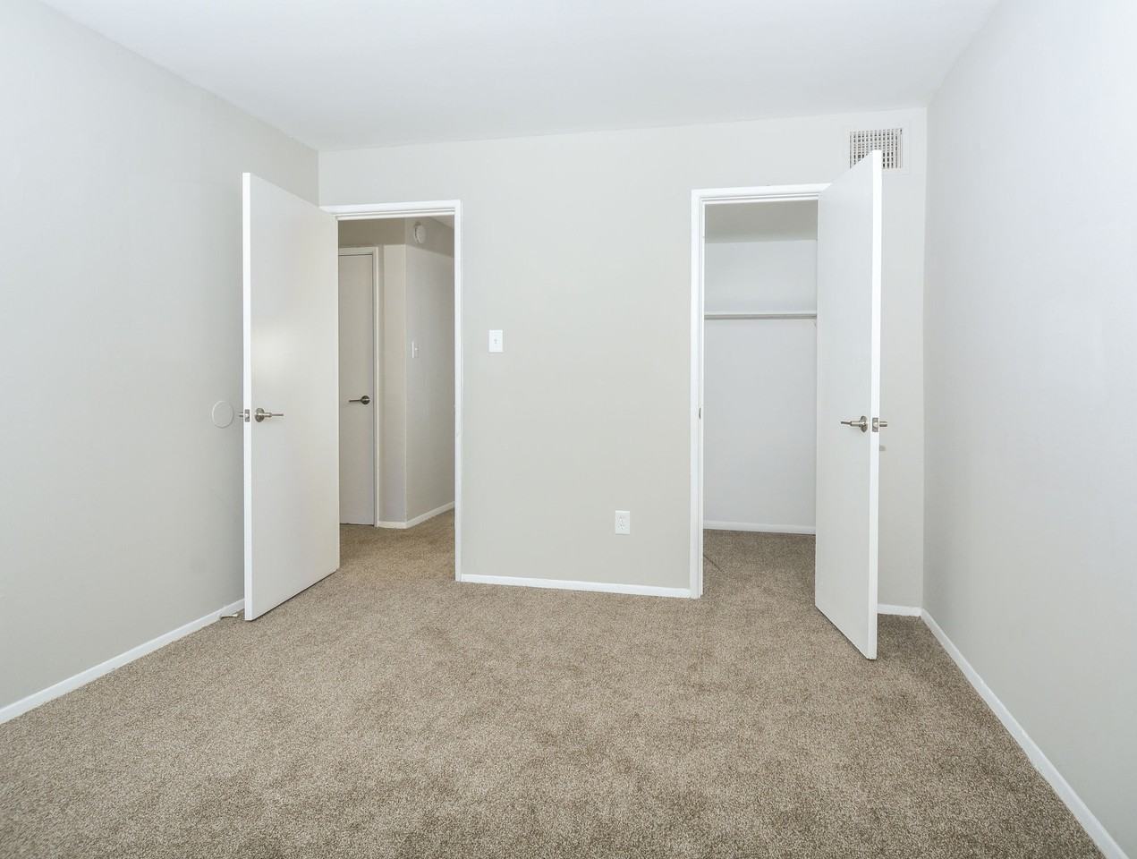 Lockwood - Photo 3 of 8