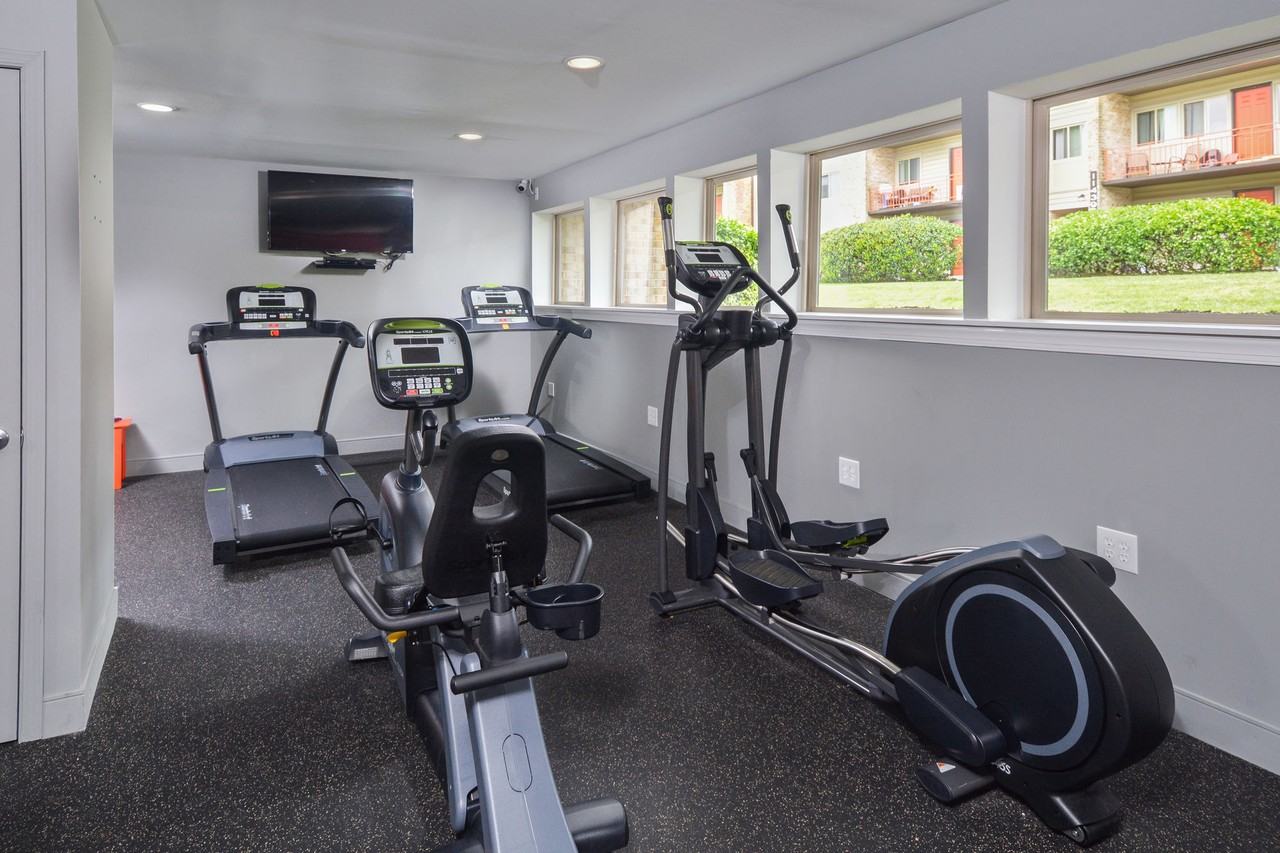 Lockwood - Photo 4 of 8