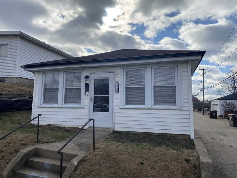 6830 Lansdowne Ave - Photo 2 of 14