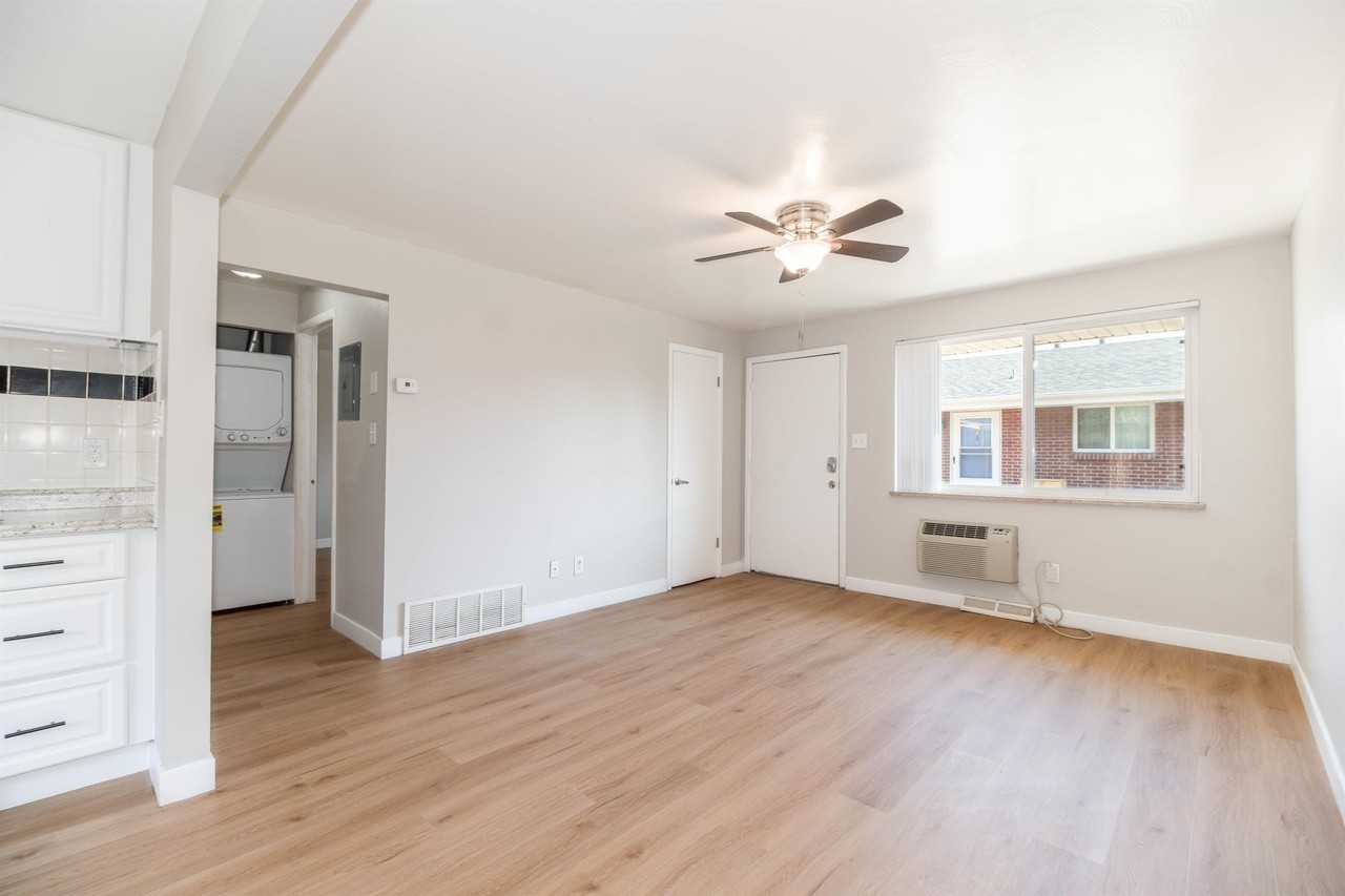 1642-1652 Routt Street - Photo 3 of 16