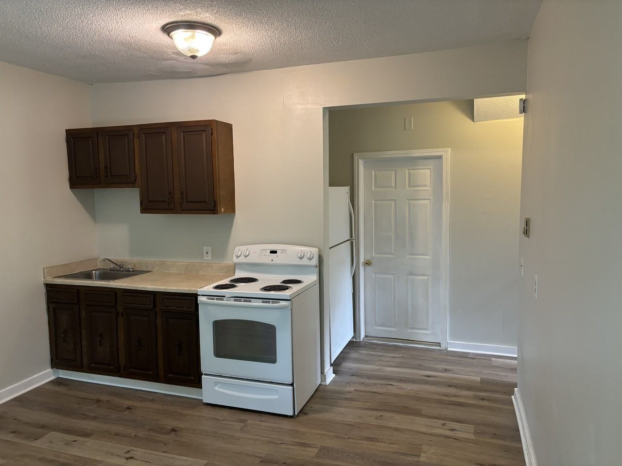 27 Greene Avenue - Photo 2 of 3