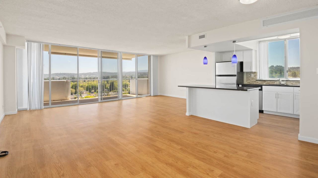 55 West Fifth - Photo 6 of 25